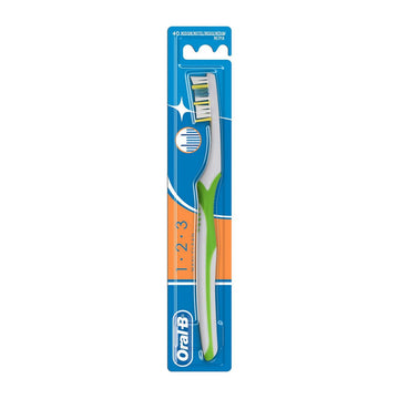 Oral-B Οδοντόβουρτσα Λευκό - Λαχανί 123 Maxi Clean 40 Μέτρια 1pc